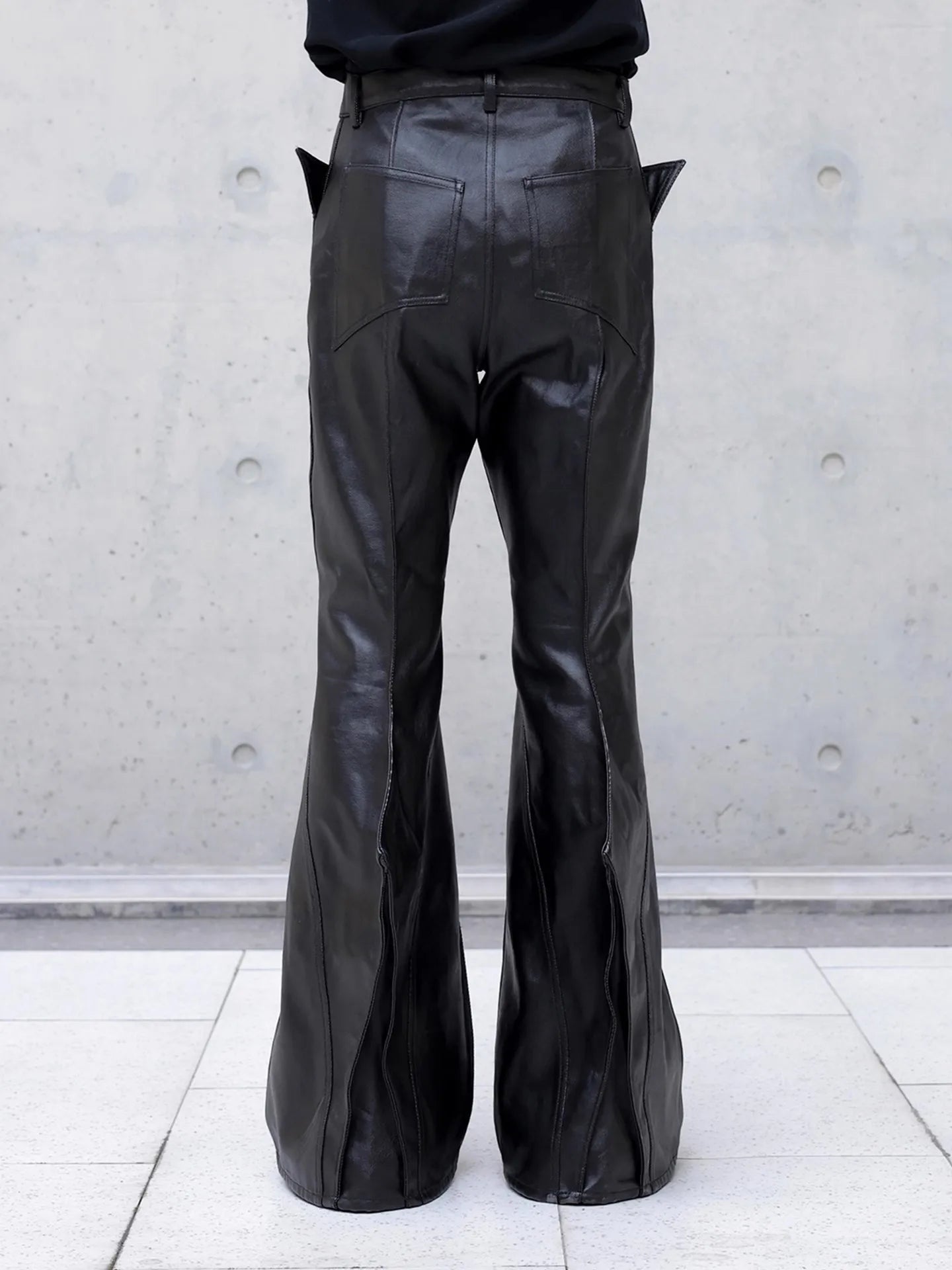 Distorted Flow Pants full length — Oryn Laeth
