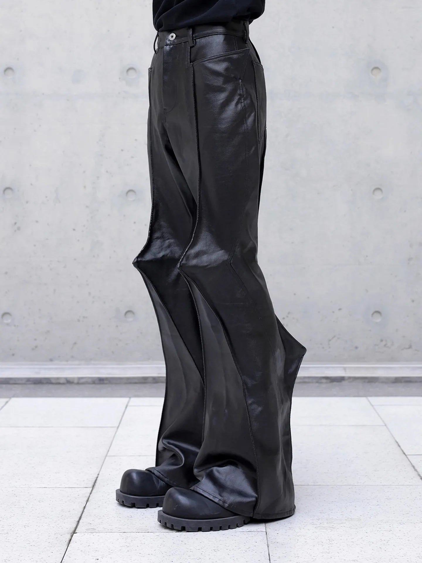 Distorted Flow Pants waist detail — Oryn Laeth